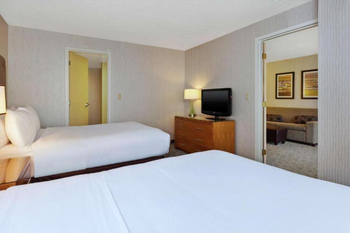 Hotel Auburn Hills Room photo